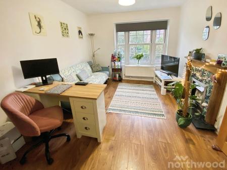 1 bedroom Flat for sale in Bloomfield Green, Aigburth, Liverpool, L17