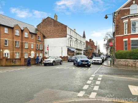 1 bedroom Flat for sale in Bloomfield Green, Aigburth, Liverpool, L17