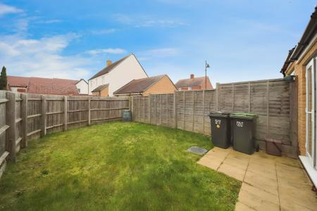 3 bedroom End of terrace house to let in Chestnut Avenue, Silsoe, Bedford, MK45