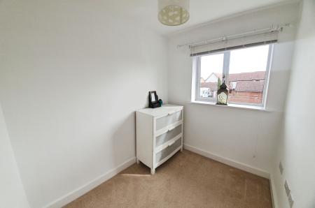 3 bedroom End of terrace house to let in Chestnut Avenue, Silsoe, Bedford, MK45