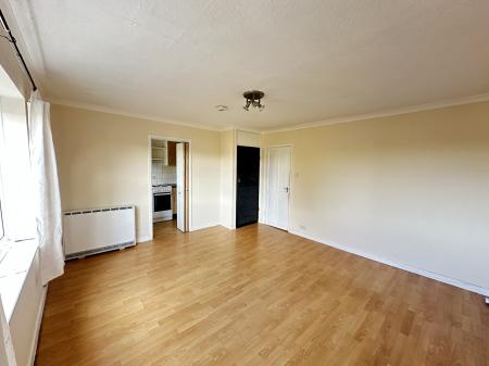 1 bedroom Flat to let in Gregories Close, Town Centre, Luton, LU3