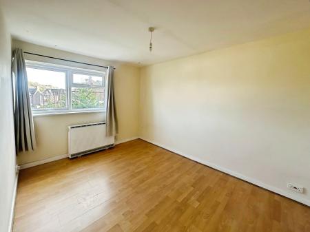 1 bedroom Flat to let in Gregories Close, Town Centre, Luton, LU3
