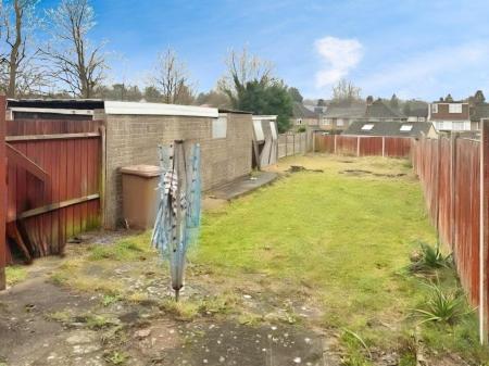 3 bedroom Terraced House to let in Chester Avenue, Luton, LU4