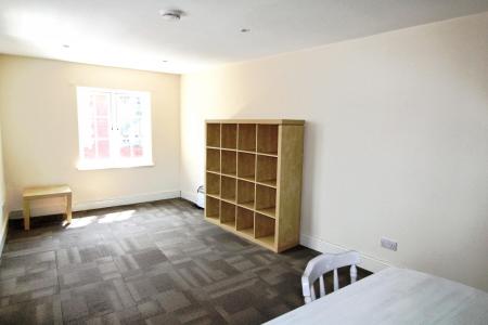 1 bedroom Flat to let in Wellington Street, Town Centre, Luton, LU1