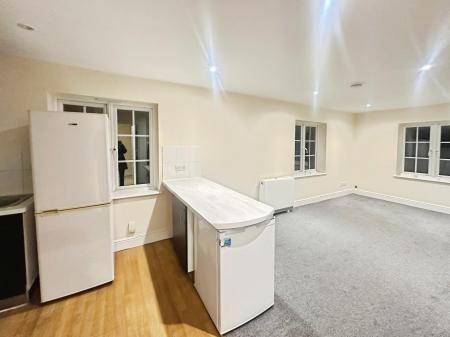 1 bedroom Flat to let in Wellington Street, Town Centre, Luton, LU1