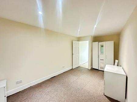 1 bedroom Flat to let in Wellington Street, Town Centre, Luton, LU1