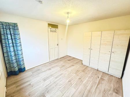 3 bedroom End of terrace house for sale in Peregrine Road, Lewsey Farm, Luton, LU4