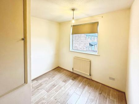 3 bedroom End of terrace house for sale in Peregrine Road, Lewsey Farm, Luton, LU4