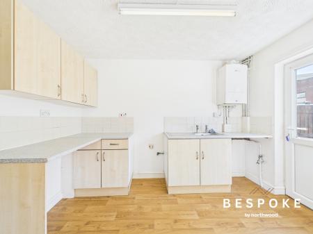 2 bedroom End of terrace house for sale in Allen Street, Macclesfield, SK11