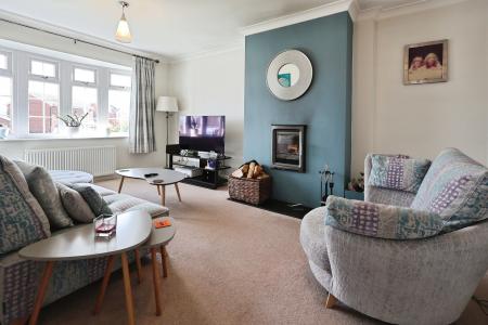 2 bedroom Link detached house for sale in Appleby Close, Macclesfield, SK11