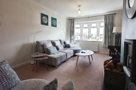 2 bedroom Link detached house for sale in Appleby Close, Macclesfield, SK11