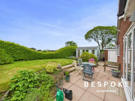 2 bedroom Link detached house for sale in Appleby Close, Macclesfield, SK11