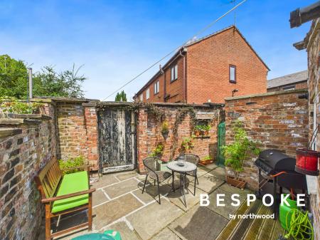 3 bedroom Terraced House for sale in Brook Street, Macclesfield, SK11