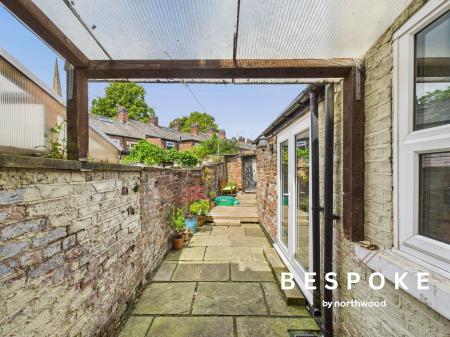 3 bedroom Terraced House for sale in Brook Street, Macclesfield, SK11