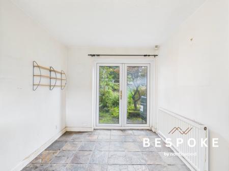 2 bedroom End of terrace house for sale in Home Farm Avenue, Macclesfield, SK10