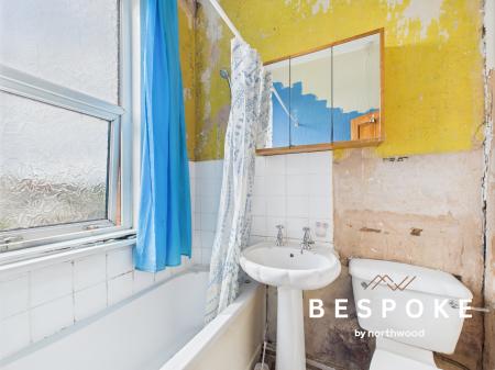 2 bedroom Flat for sale in Offerton Lane, Stockport, SK2