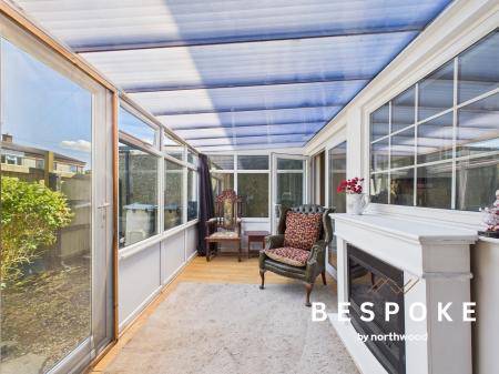 2 bedroom Terraced House for sale in Renfrew Close, Macclesfield, SK10