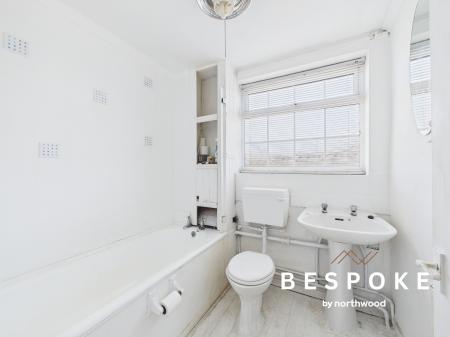 2 bedroom Terraced House for sale in Renfrew Close, Macclesfield, SK10