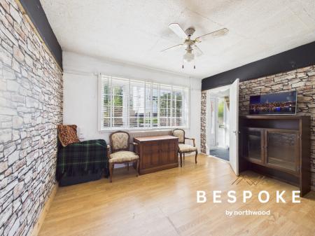 2 bedroom Terraced House for sale in Renfrew Close, Macclesfield, SK10