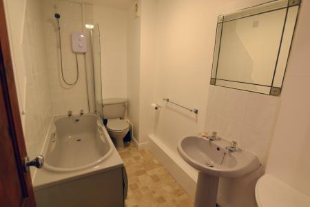 1 bedroom Flat for sale in Stamford Road, Macclesfield, SK11