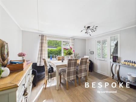 3 bedroom Park home for sale in Willow Close, Knutsford, WA16