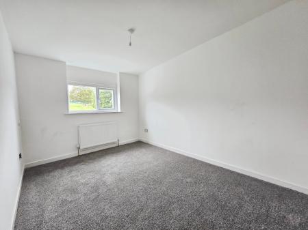 2 bedroom Flat to let in Weston Square, Macclesfield, SK11