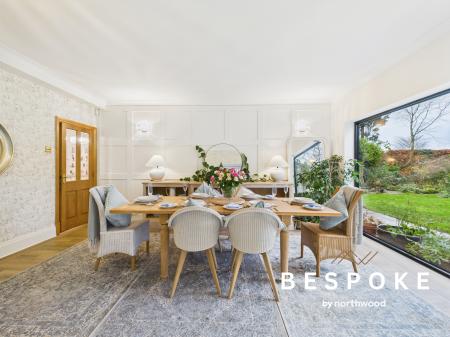 6 bedroom Detached house for sale in Gawsworth Road, Macclesfield, SK11