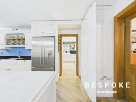 6 bedroom Detached house for sale in Gawsworth Road, Macclesfield, SK11