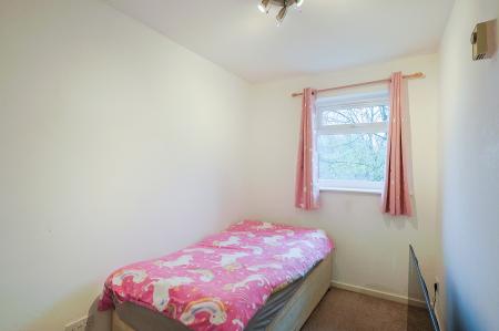 2 bedroom Flat to let in Beech Farm Drive, Macclesfield, SK10