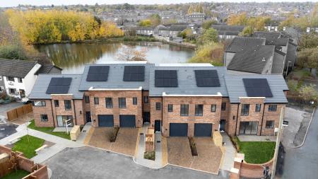 4 bedroom House for sale in Phase Two, Bank Street, Macclesfield, SK11