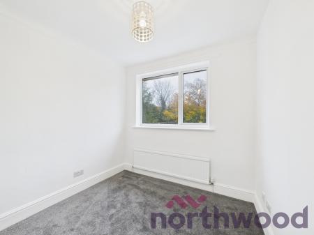 4 bedroom Detached house to let in Rugby Drive, Macclesfield, SK10