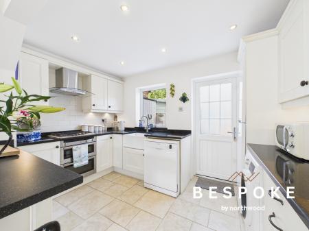 3 bedroom Cottage for sale in Hollands Place, Macclesfield, SK11