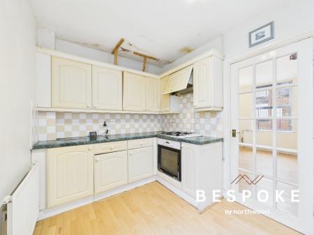 2 bedroom Flat for sale in Crompton Road, Macclesfield, SK11
