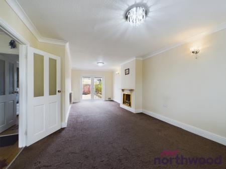 3 bedroom Mews house for sale in Kennedy Ave, Macclesfield, SK10