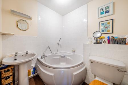 2 bedroom Terraced House for sale in Cooper Way, Cippenham, Slough, SL1