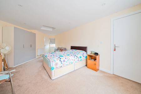 4 bedroom Semi-detached house for sale in Queensway, Maidenhead, SL6