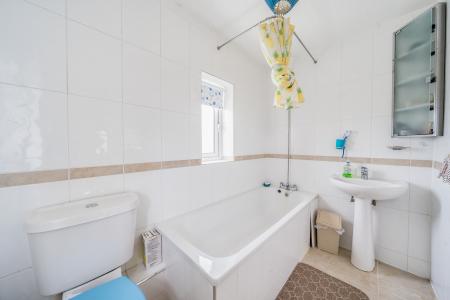 4 bedroom Semi-detached house for sale in Queensway, Maidenhead, SL6