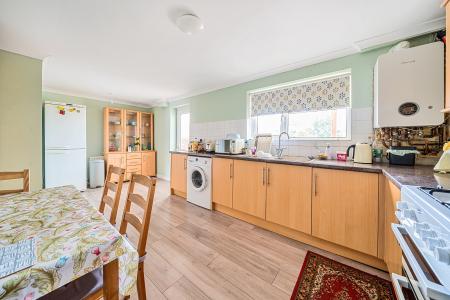 4 bedroom Semi-detached house for sale in Queensway, Maidenhead, SL6