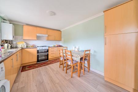 4 bedroom Semi-detached house for sale in Queensway, Maidenhead, SL6