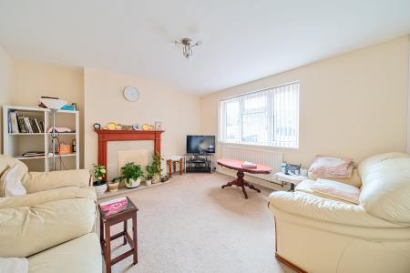 4 bedroom Semi-detached house for sale in Queensway, Maidenhead, SL6