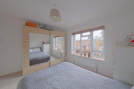 2 bedroom Flat for sale in Somerset Lodge, Courtlands, Maidenhead, SL6