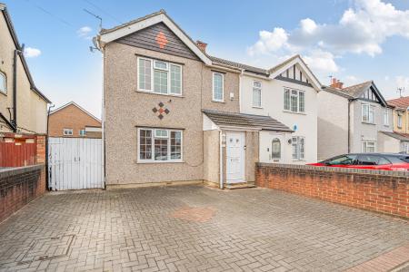 3 bedroom Semi-detached house for sale in St Pauls Avenue, Slough, SL2