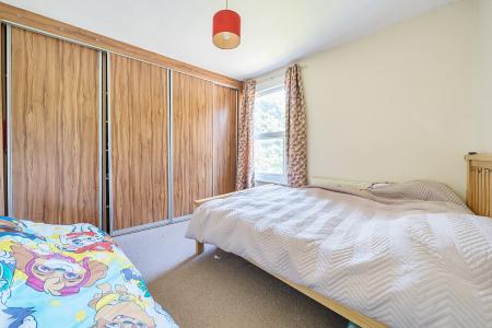 3 bedroom End of terrace house for sale in Windmill Road, Slough, SL1