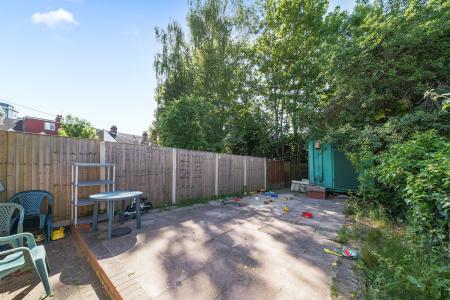 3 bedroom End of terrace house for sale in Windmill Road, Slough, SL1