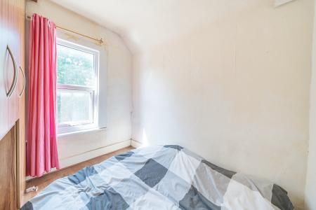 3 bedroom End of terrace house for sale in Windmill Road, Slough, SL1