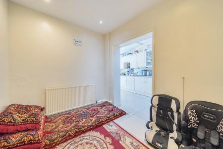 3 bedroom End of terrace house for sale in Windmill Road, Slough, SL1