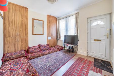 3 bedroom End of terrace house for sale in Windmill Road, Slough, SL1