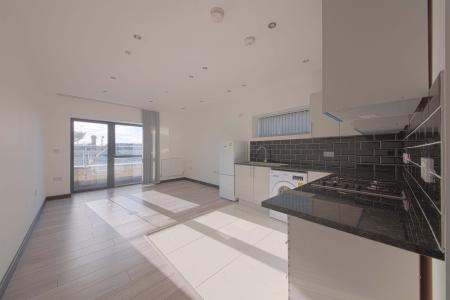 1 bedroom Flat to let in 2 Harrow Lane, Maidenhead, SL6