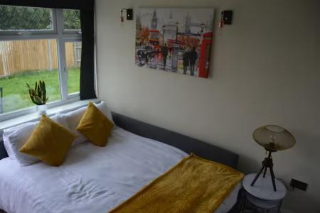 1 bedroom Flat to let in Amerden Lane, Taplow, SL6