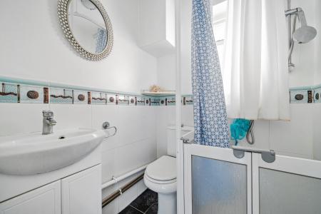 4 bedroom Detached house to let in Brookdene Close, Maidenhead, SL6